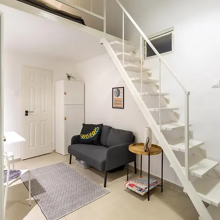 L9 Lonyay * Budapesta