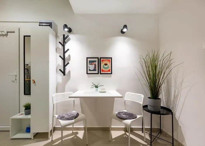 L9 Lonyay Appartement *